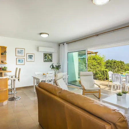 Otel Sirina Lina Beachfront 3*